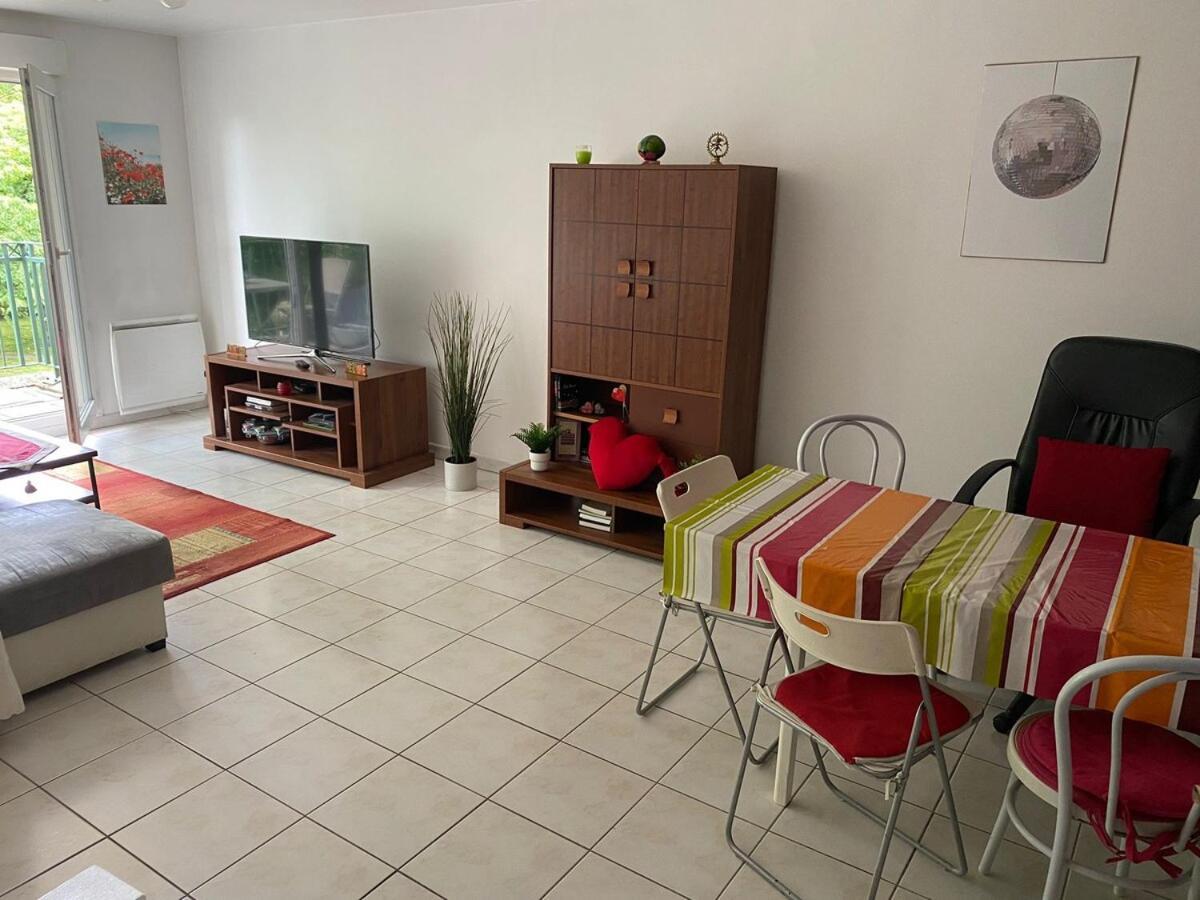 Appart'Hotel F3 Next To Paris & Disneyland Noisy-le-Grand Eksteriør bilde